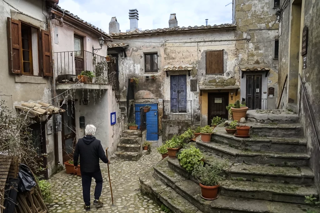 Calcata Vecchia, passeggiata nel centro
